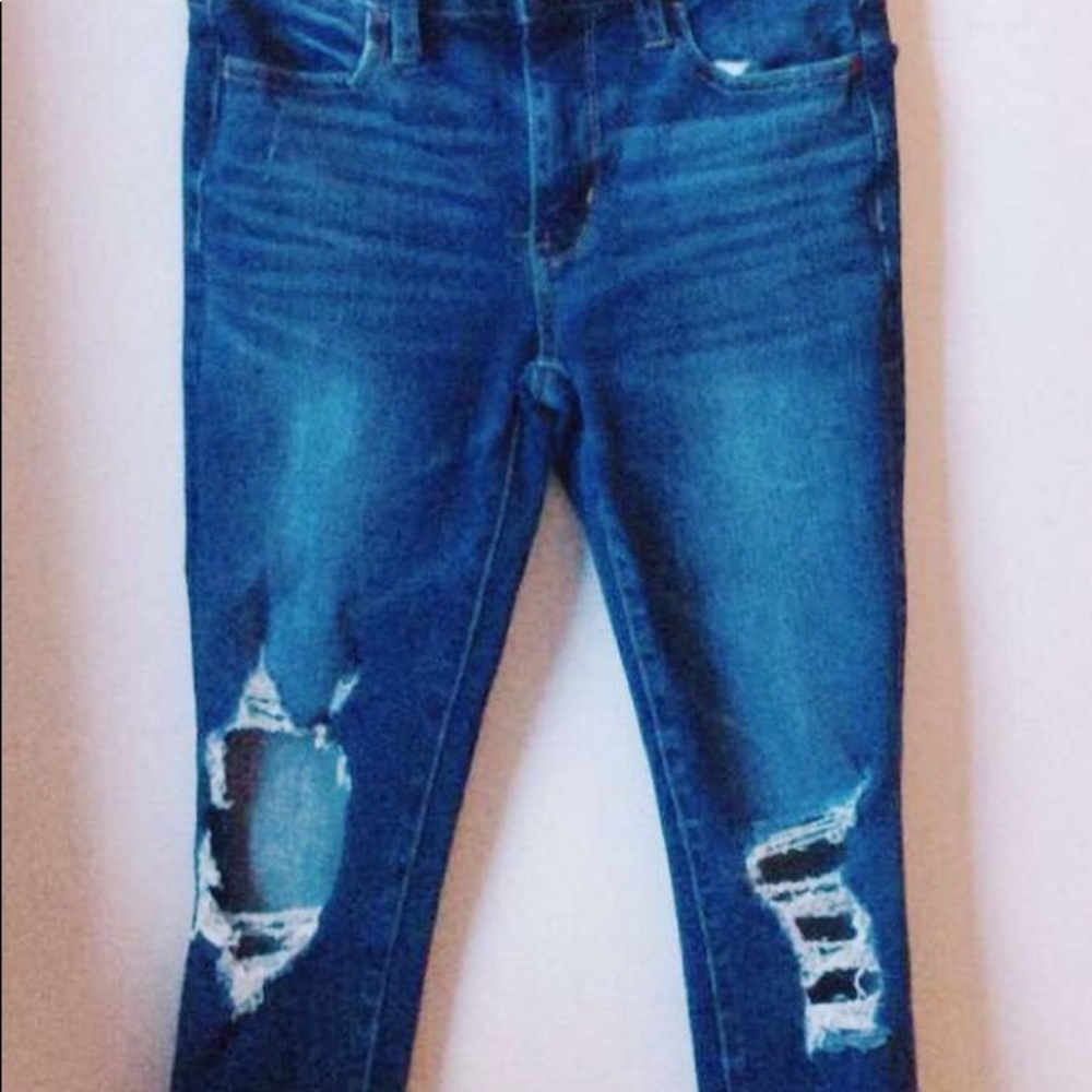Dark wash skinny ripped American Eagle jeans! :)